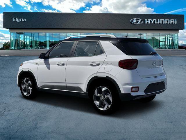 New 2026 Hyundai Venue SEL FWD image 4