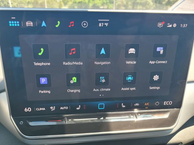 Used 2025 Volkswagen ID.4 Pro RWD image 21