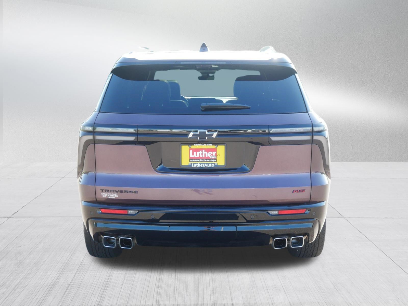 Used 2024 Chevrolet Traverse RS FWD image 6