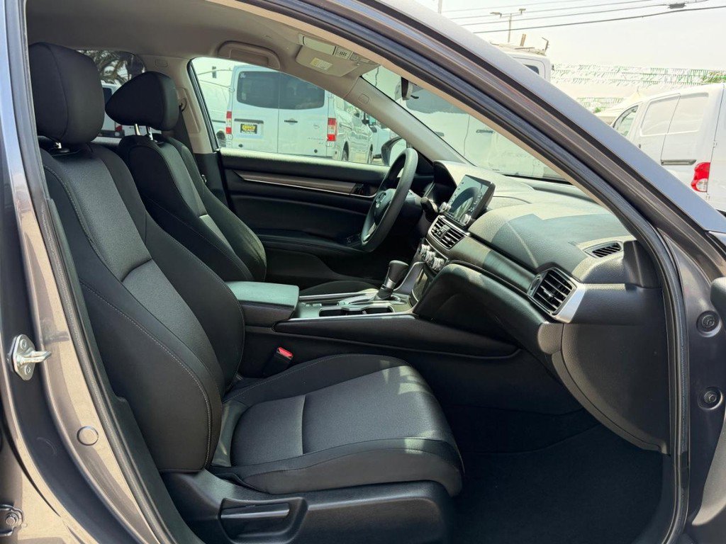 Used 2019 Honda Accord LX image 21