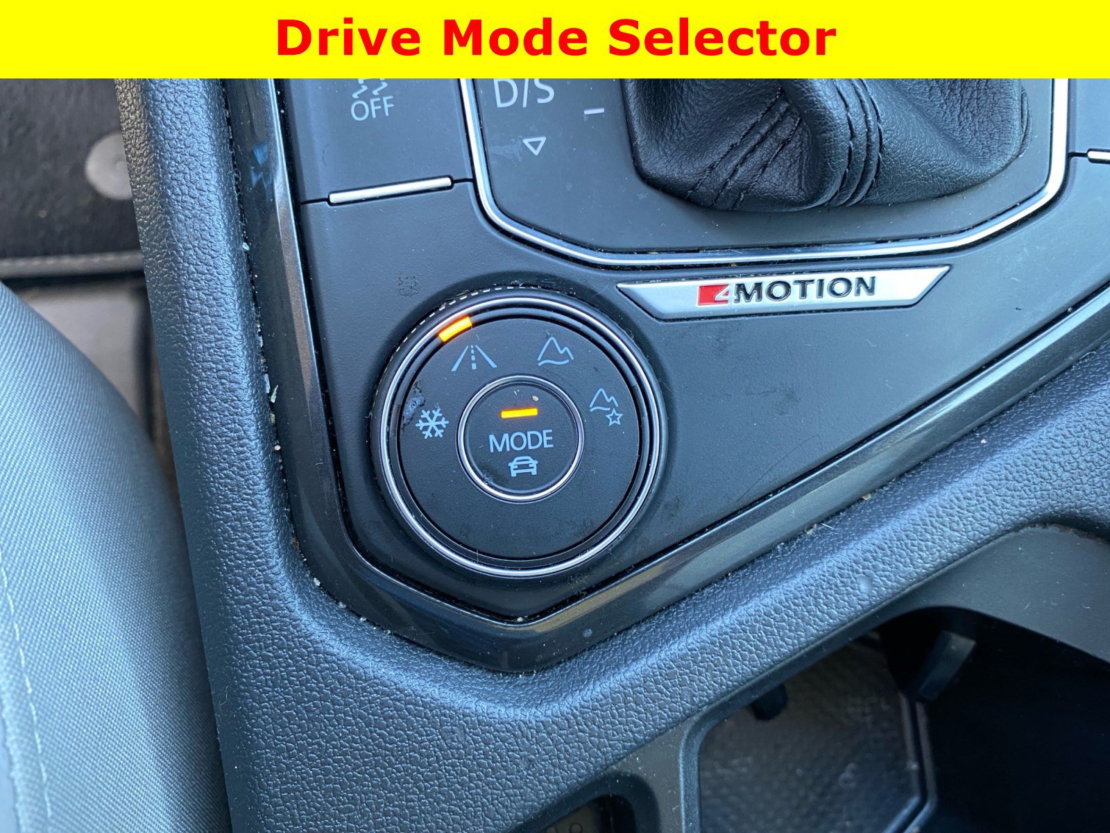 Used 2018 Volkswagen Tiguan SEL Premium AWD/4WD image 18