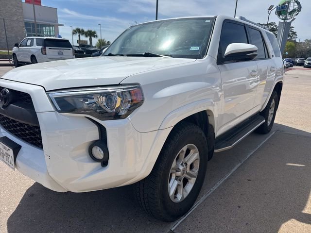 Used 2018 Toyota 4Runner SR5 Premium image 1