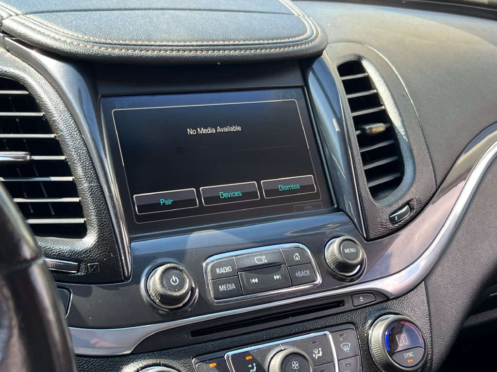 Used 2015 Chevrolet Impala LT w/ Convenience Package FWD image 29