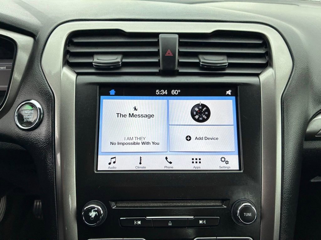 Used 2018 Ford Fusion SE w/ Fusion SE Technology Package FWD image 29