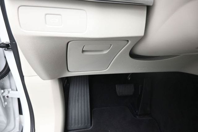 Certified 2026 Volvo XC90 B6 Ultra w/ Protection Package Premier AWD/4WD image 16