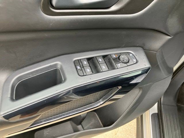 Used 2024 Nissan Pathfinder SV AWD/4WD image 11