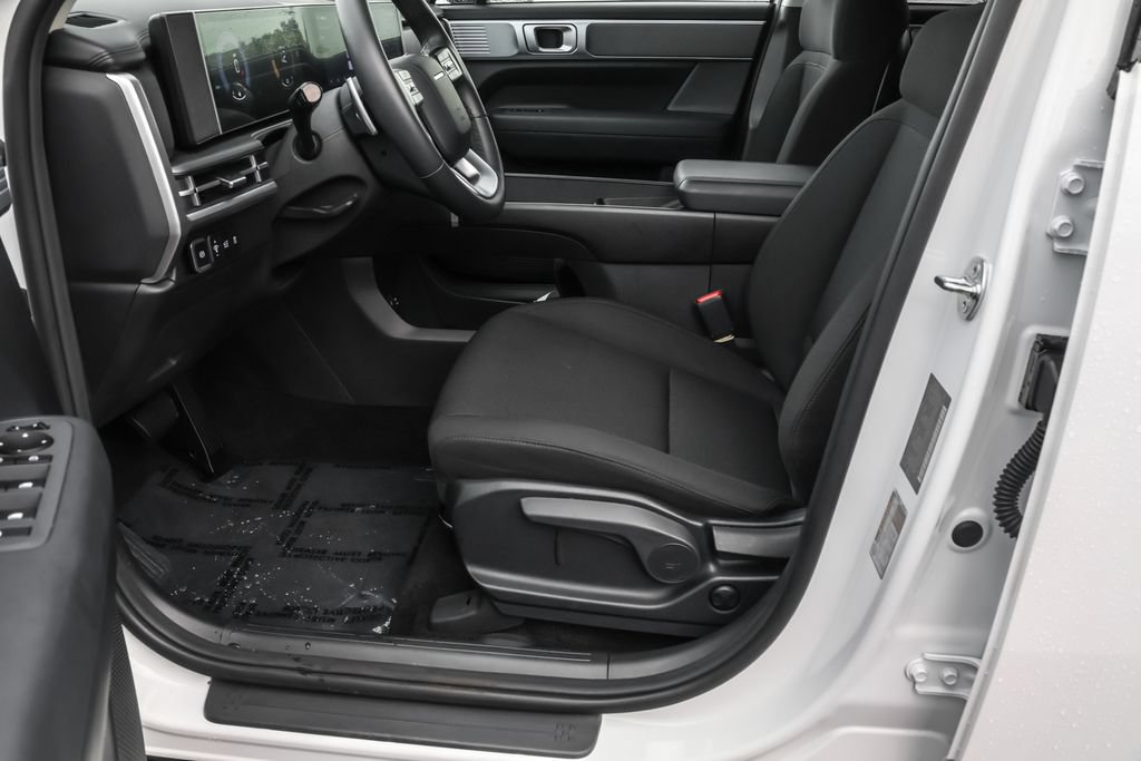 Certified 2026 Hyundai Santa Fe SE AWD/4WD image 16