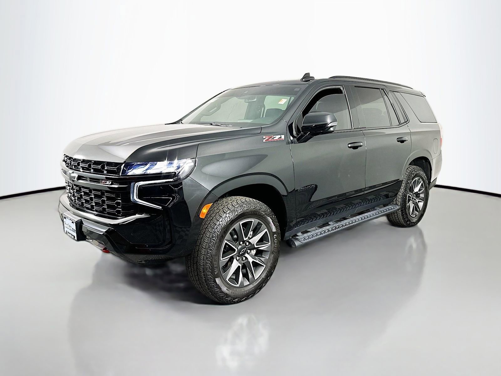 Certified 2024 Chevrolet Tahoe Z71 w/ Luxury Package AWD/4WD image 4