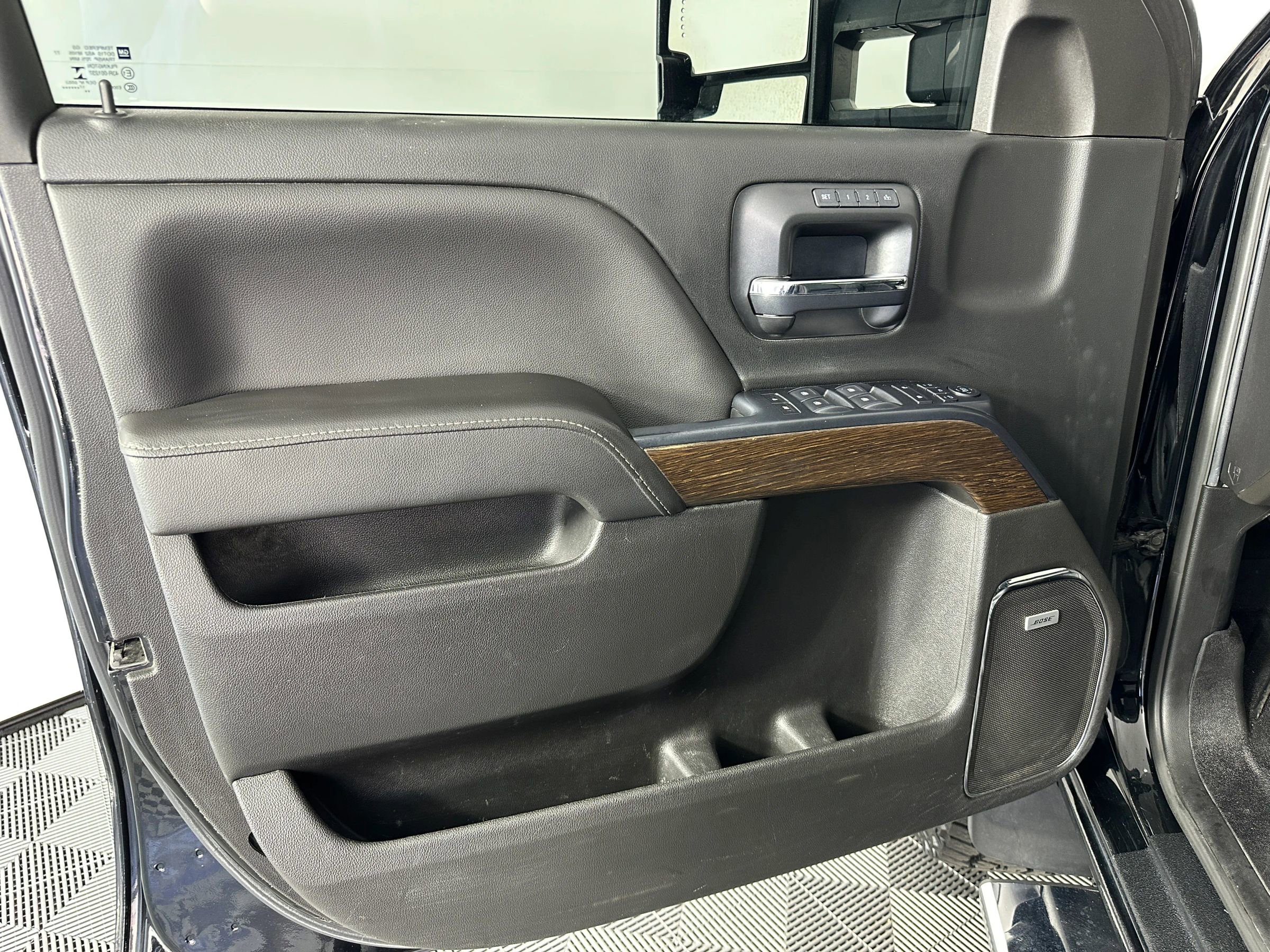 Used 2017 GMC Sierra 3500 Denali image 22