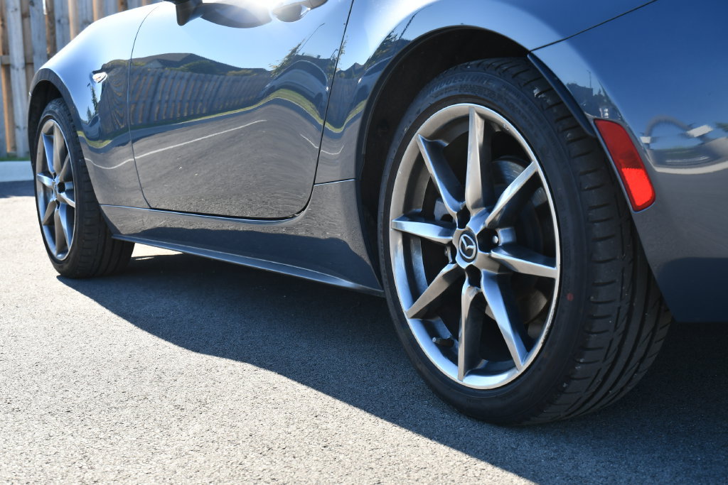 Used 2020 MAZDA MX-5 Miata RF Grand Touring RWD image 13