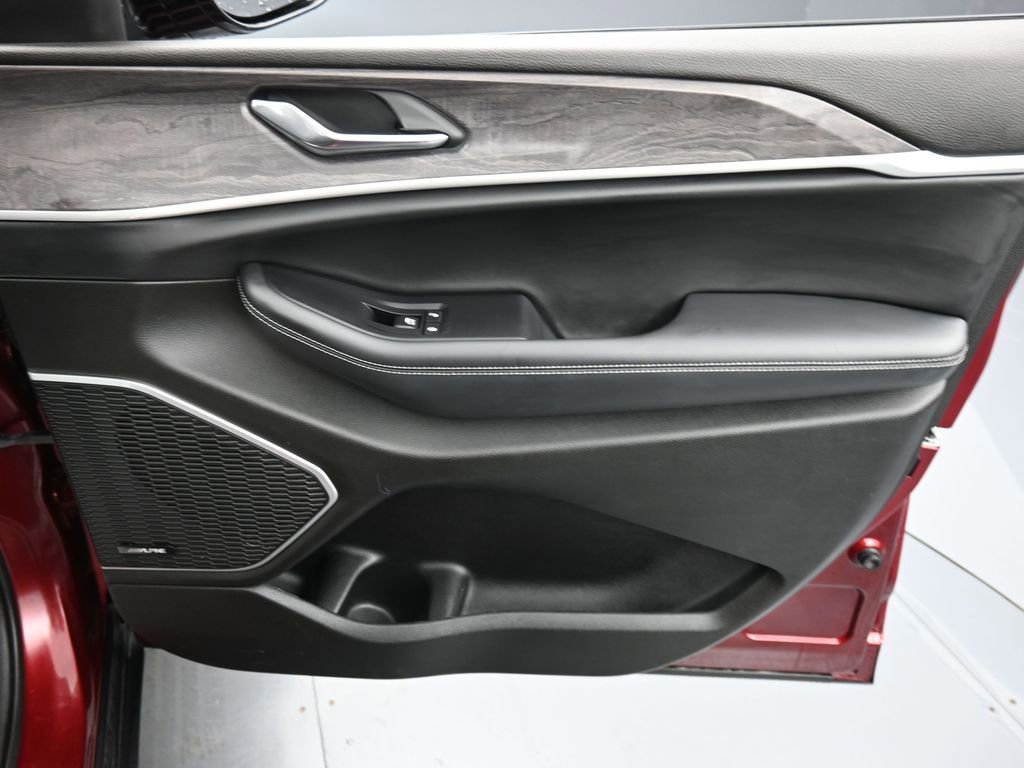 Certified 2022 Jeep Grand Cherokee L Limited image 17