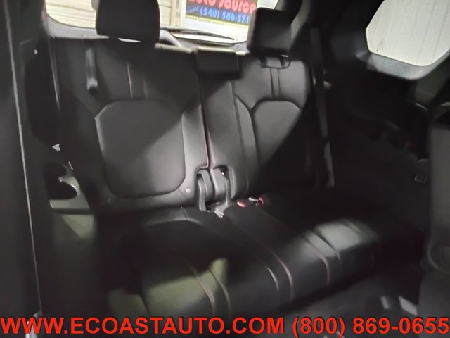 Used 2025 Honda Pilot TrailSport image 17