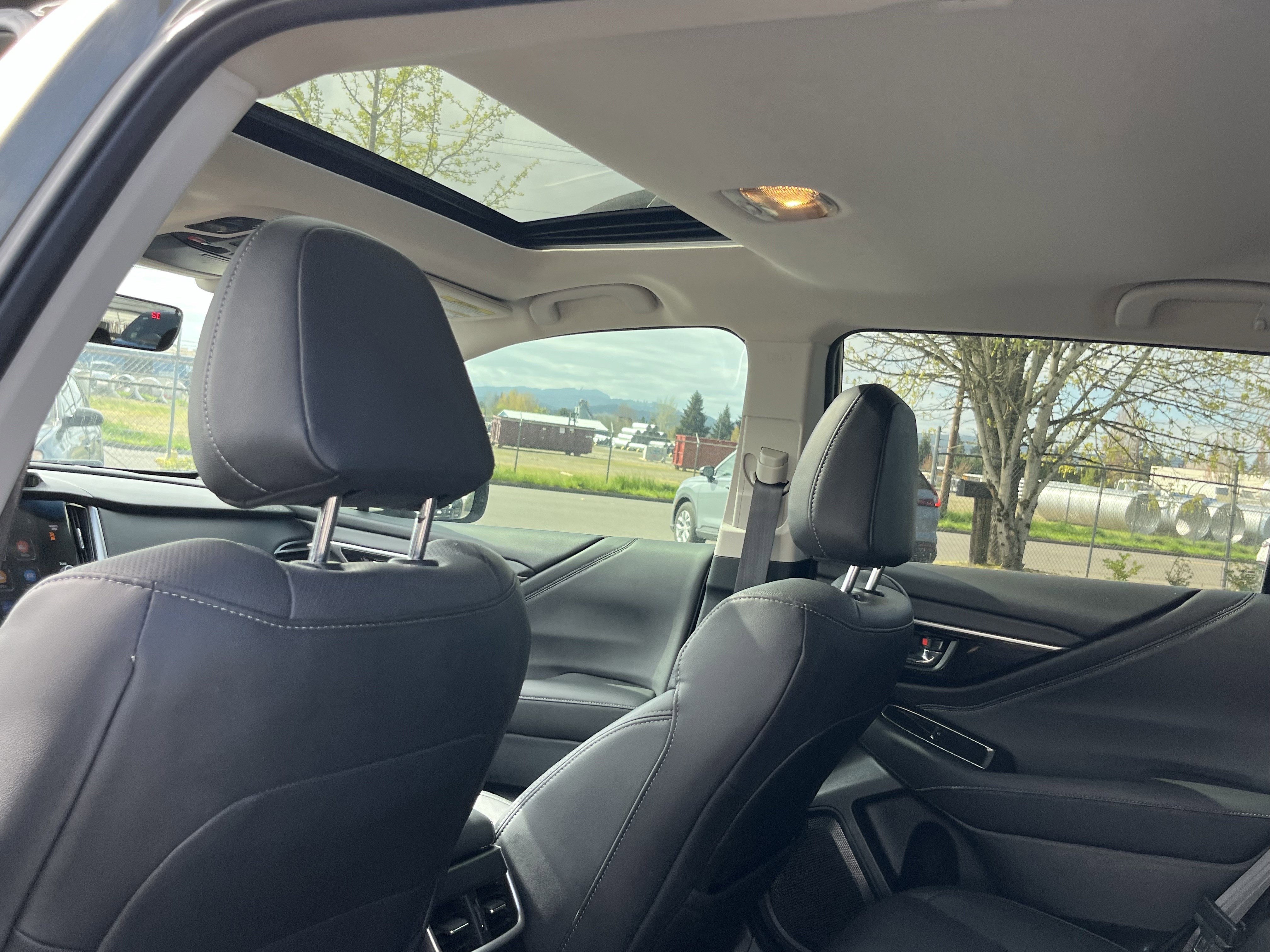 Used 2022 Subaru Outback Limited image 15