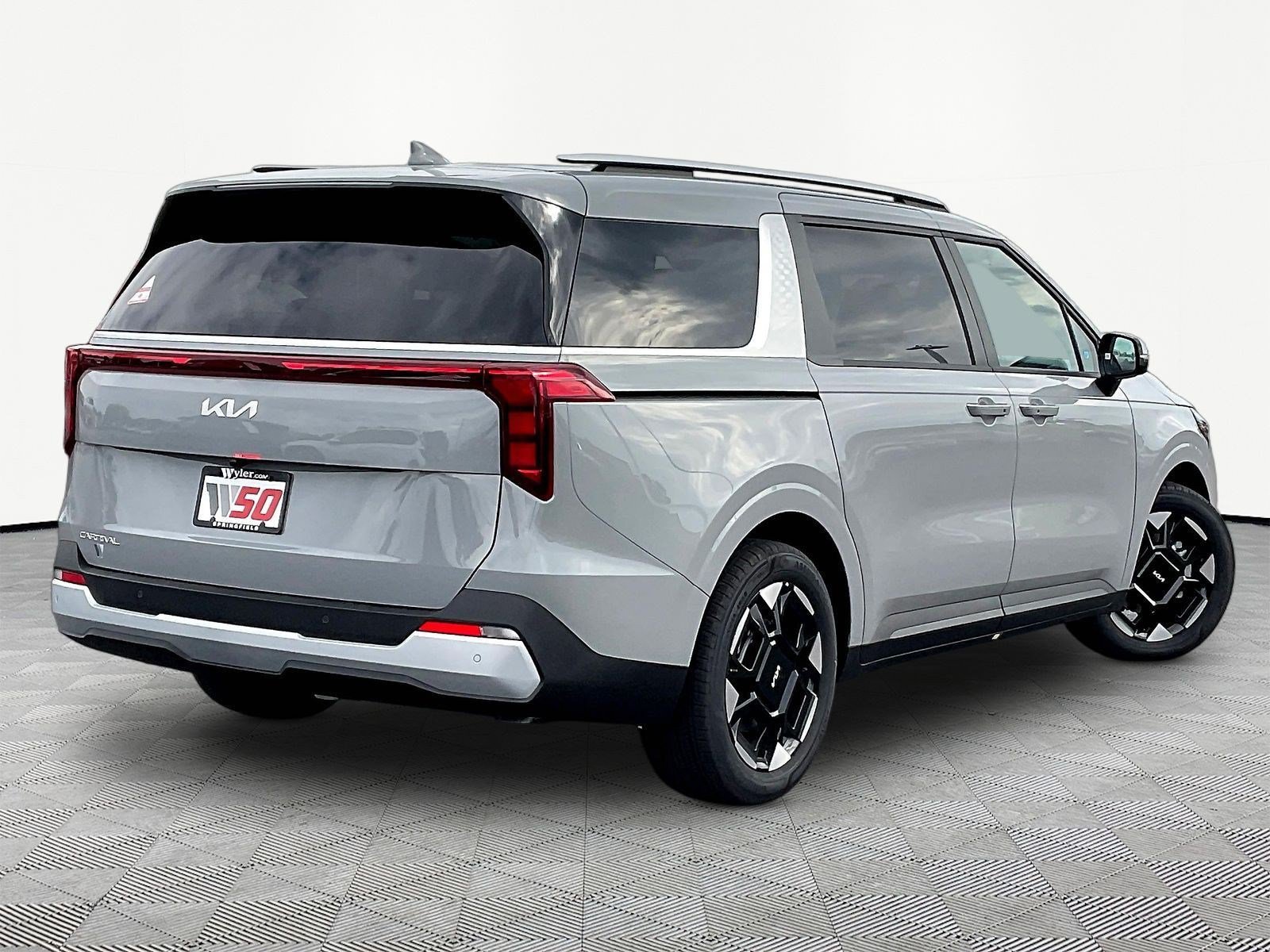 New 2027 Kia Carnival EX FWD image 7