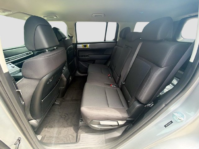 New 2027 Hyundai Santa Fe SE FWD image 23