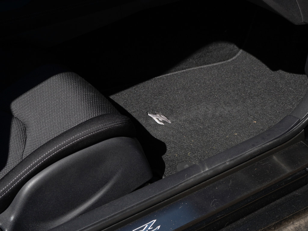 Used 2024 Nissan Z Sport w/ Floor Mat Package image 30