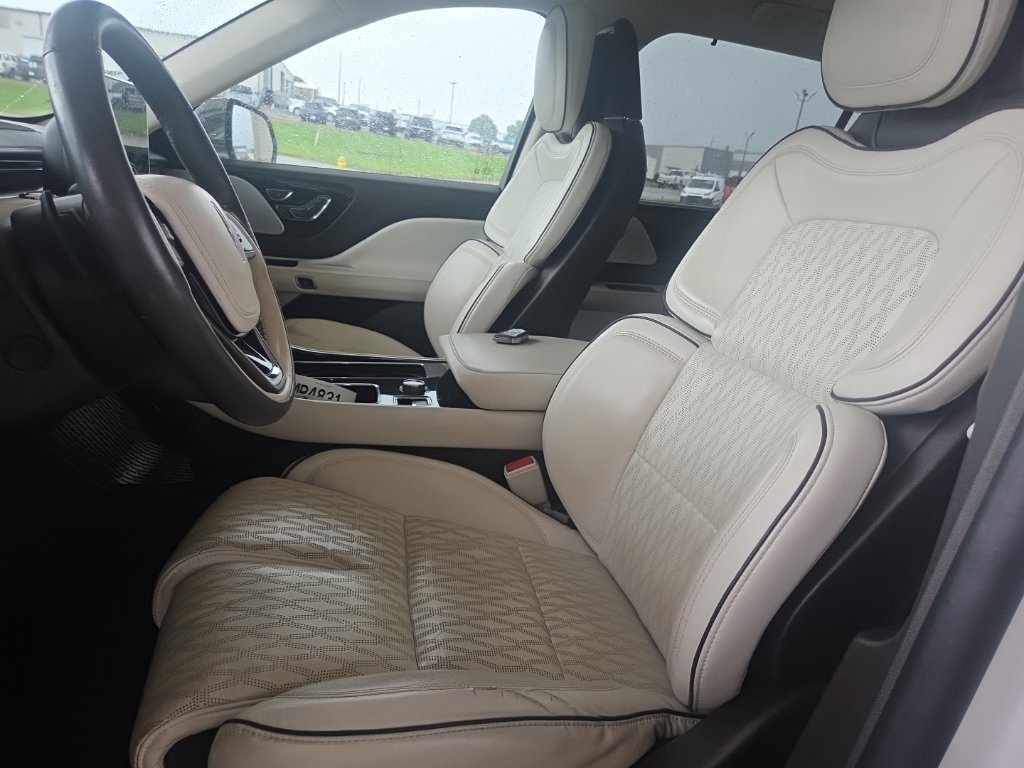 Used 2020 Lincoln Aviator Black Label Grand Touring w/ Class IV Trailer Tow Package AWD/4WD image 25