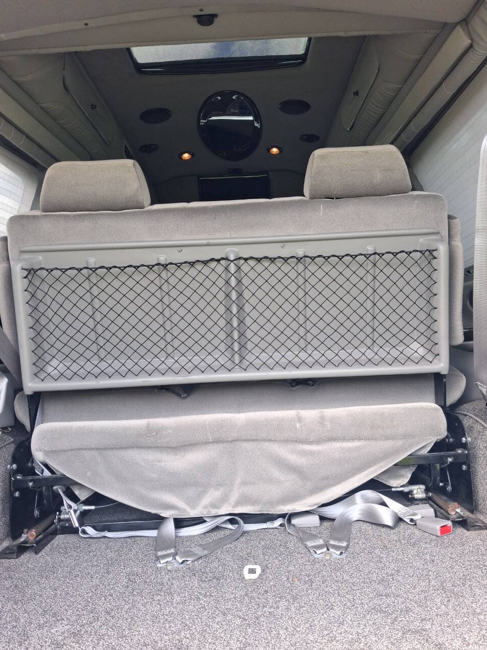Used 2010 GMC Savana 1500 AWD w/ Preferred Equipment Group image 15