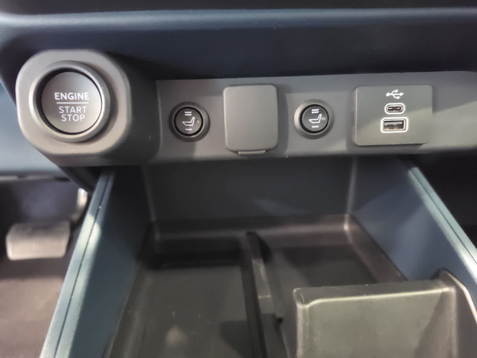 Used 2026 Ford Maverick Lobo AWD/4WD image 24
