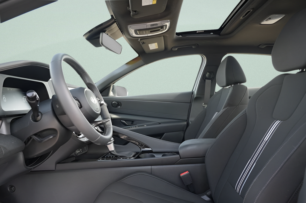 Certified 2026 Hyundai Elantra SEL Sport Premium FWD image 23