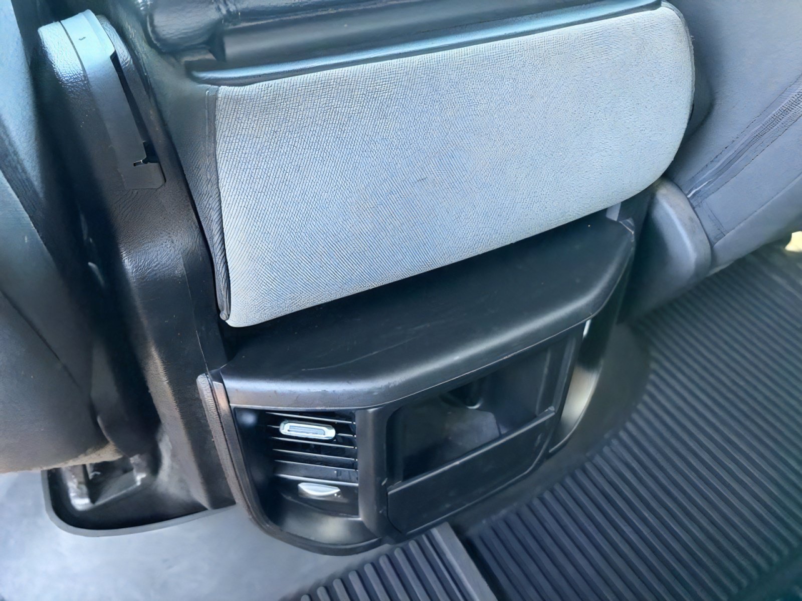 Used 2024 RAM 1500 Big Horn RWD image 29
