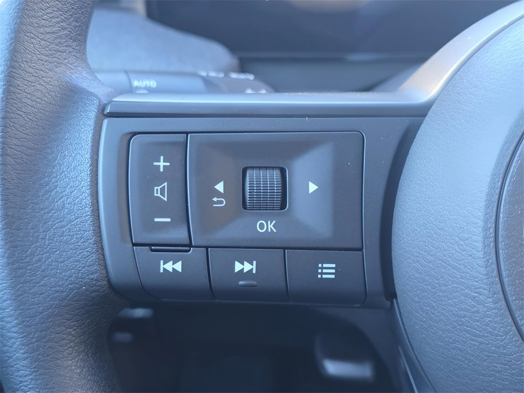 New 2026 Nissan Kicks SV image 18