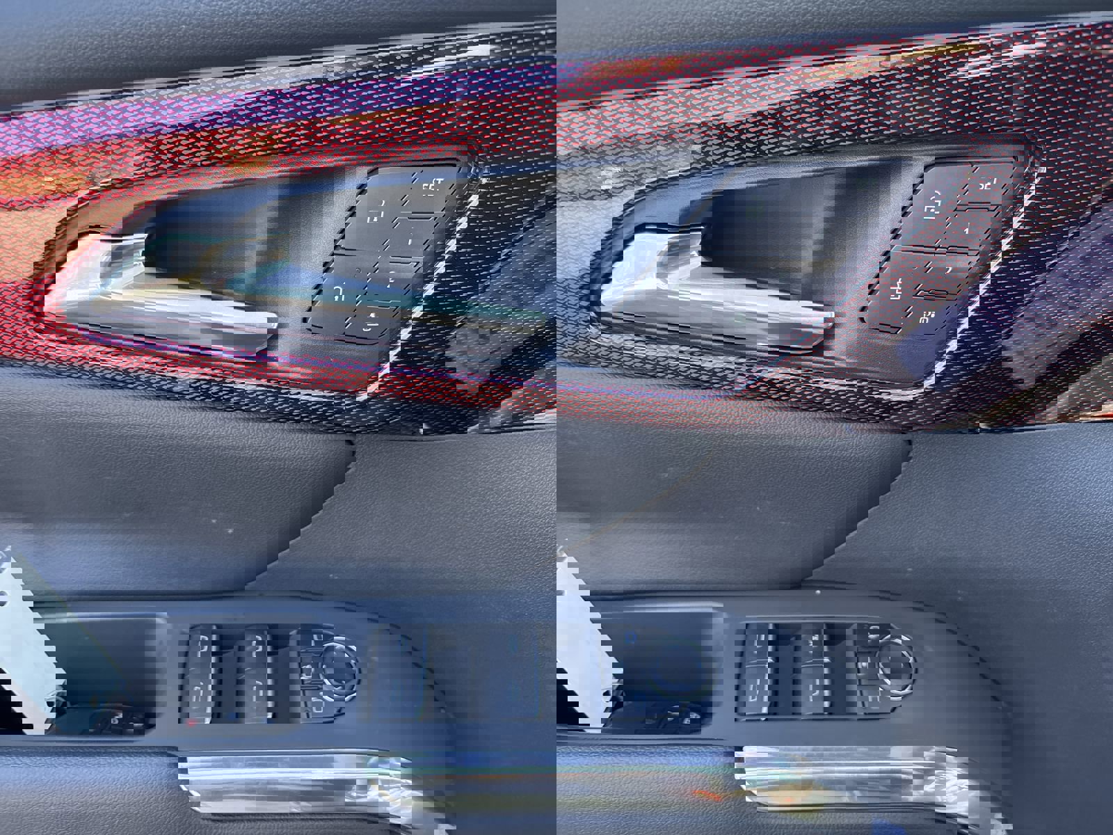 New 2026 Chevrolet Traverse RS w/ LPO, Floor Liner Package image 16