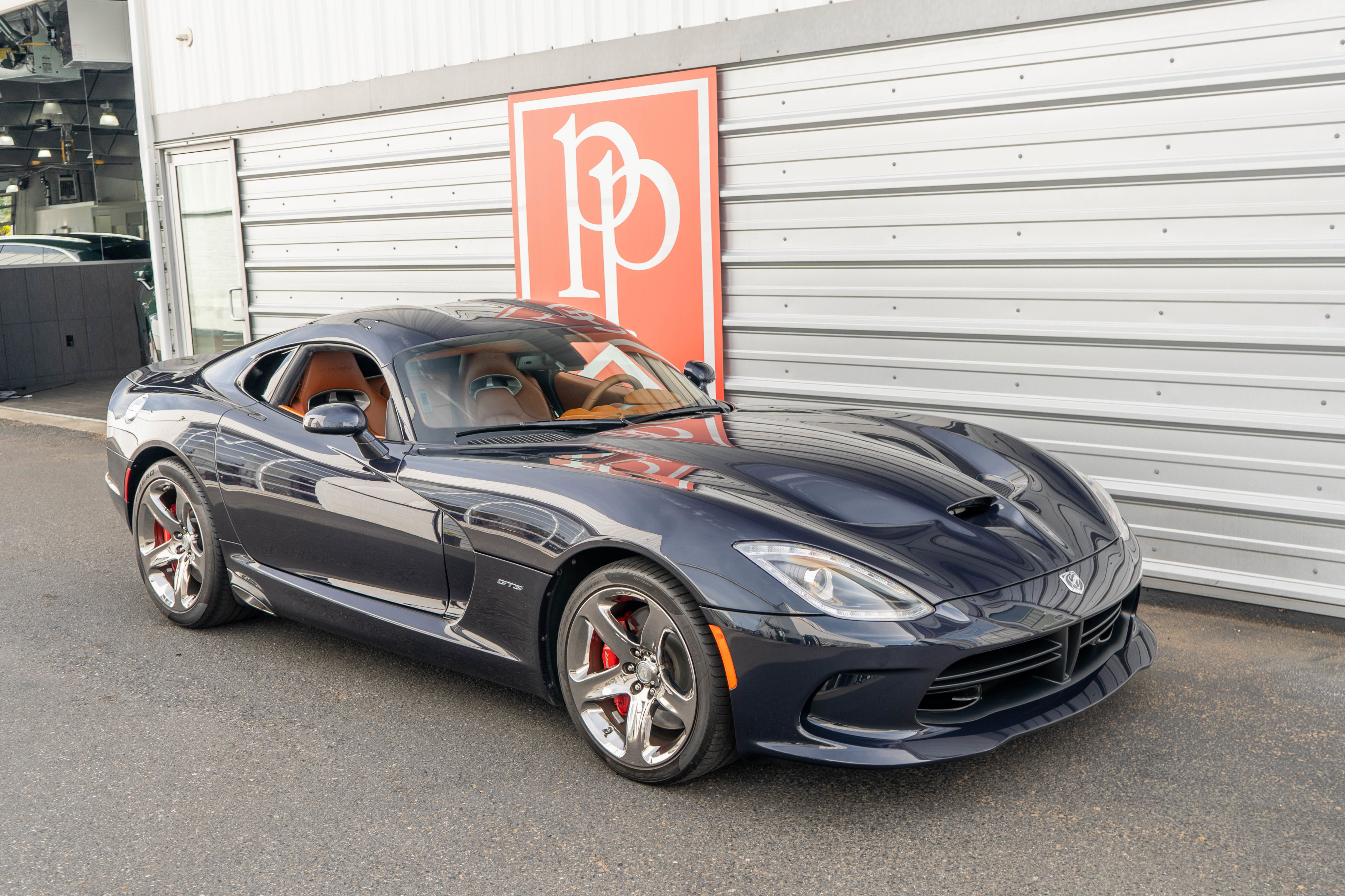 Used 2013 SRT Viper GTS w/ GTS Laguna Interior Pkg RWD image 34