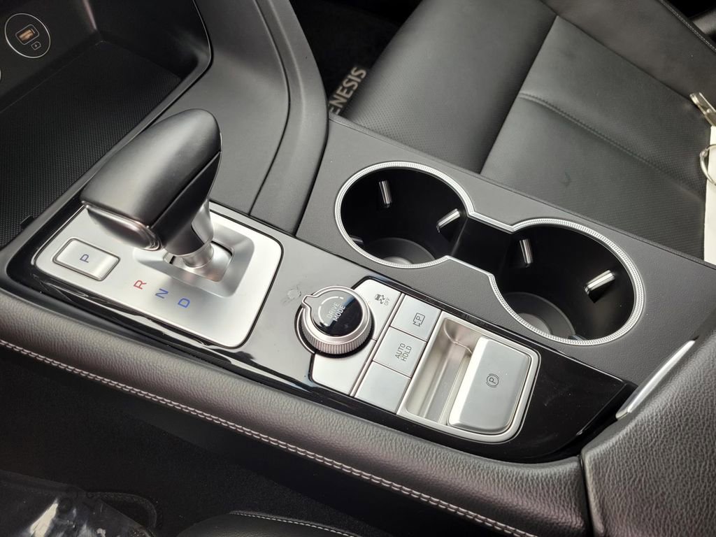Used 2022 Genesis G70 2.0T image 26