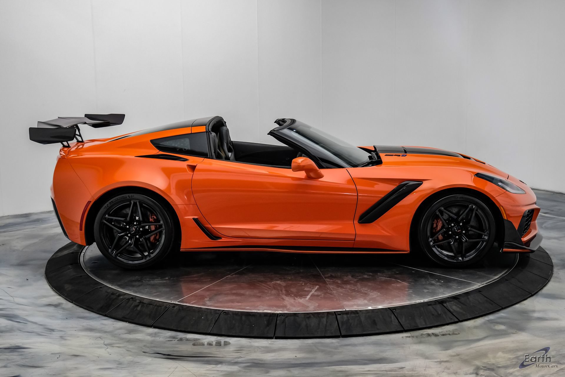 Used 2019 Chevrolet Corvette ZR1 RWD image 25