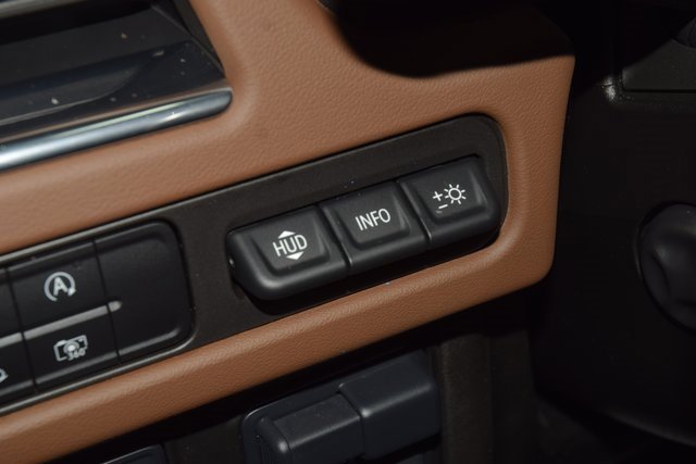 Used 2023 Chevrolet Suburban High Country w/ Premium Package image 36