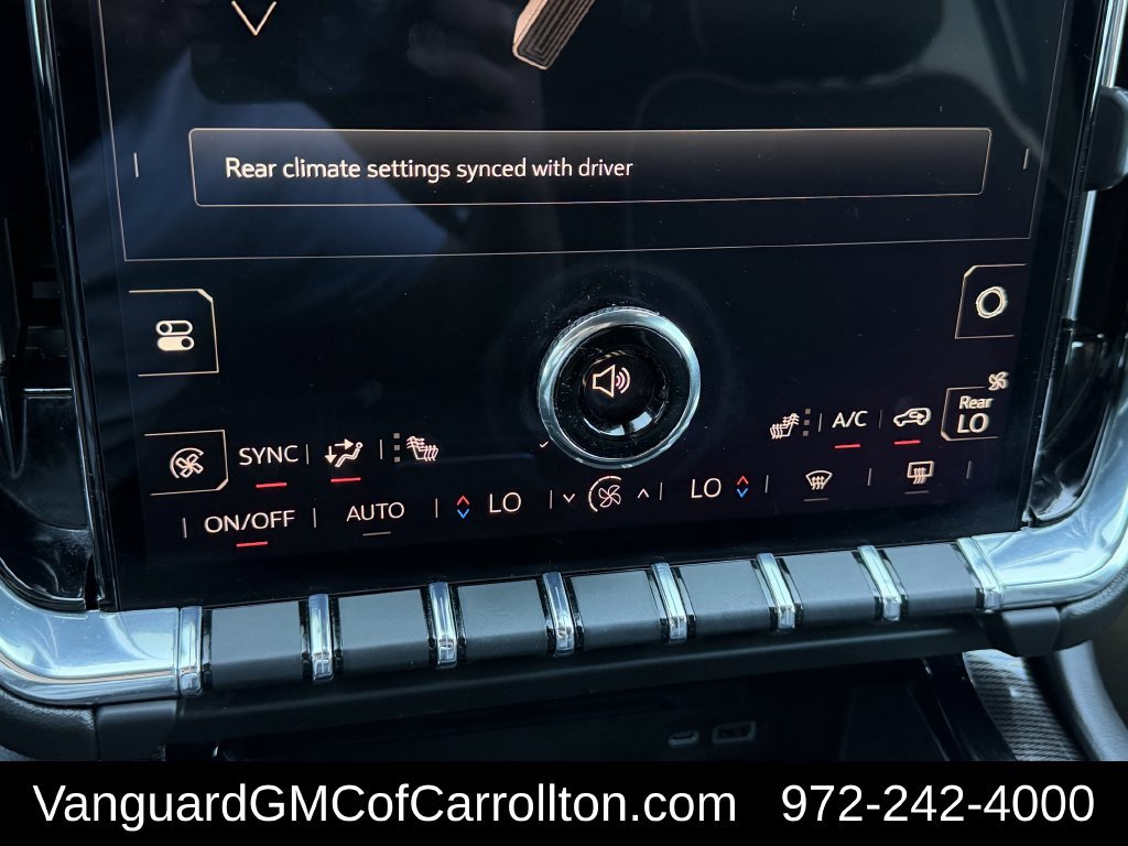 Used 2025 GMC Yukon Elevation w/ LPO, Yukon Black Package AWD/4WD image 21