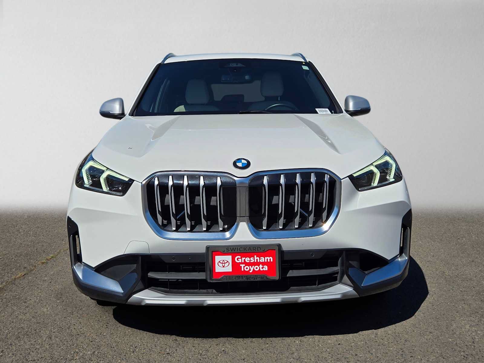 Used 2023 BMW X1 xDrive28i w/ Convenience Package AWD/4WD image 8