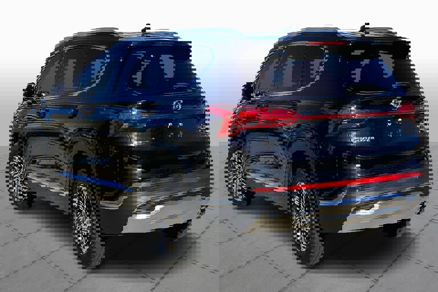 Used 2021 Hyundai Santa Fe SEL w/ Cargo Package image 11