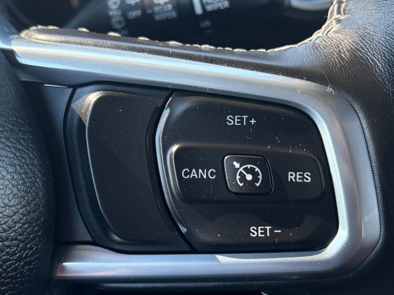Used 2021 Jeep Wrangler Unlimited Sahara w/ Cold Weather Group AWD/4WD image 26
