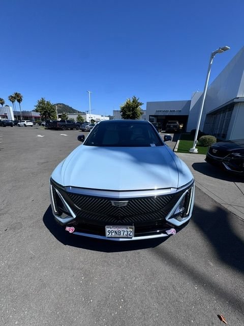 Certified 2024 Cadillac Lyriq Luxury RWD image 2