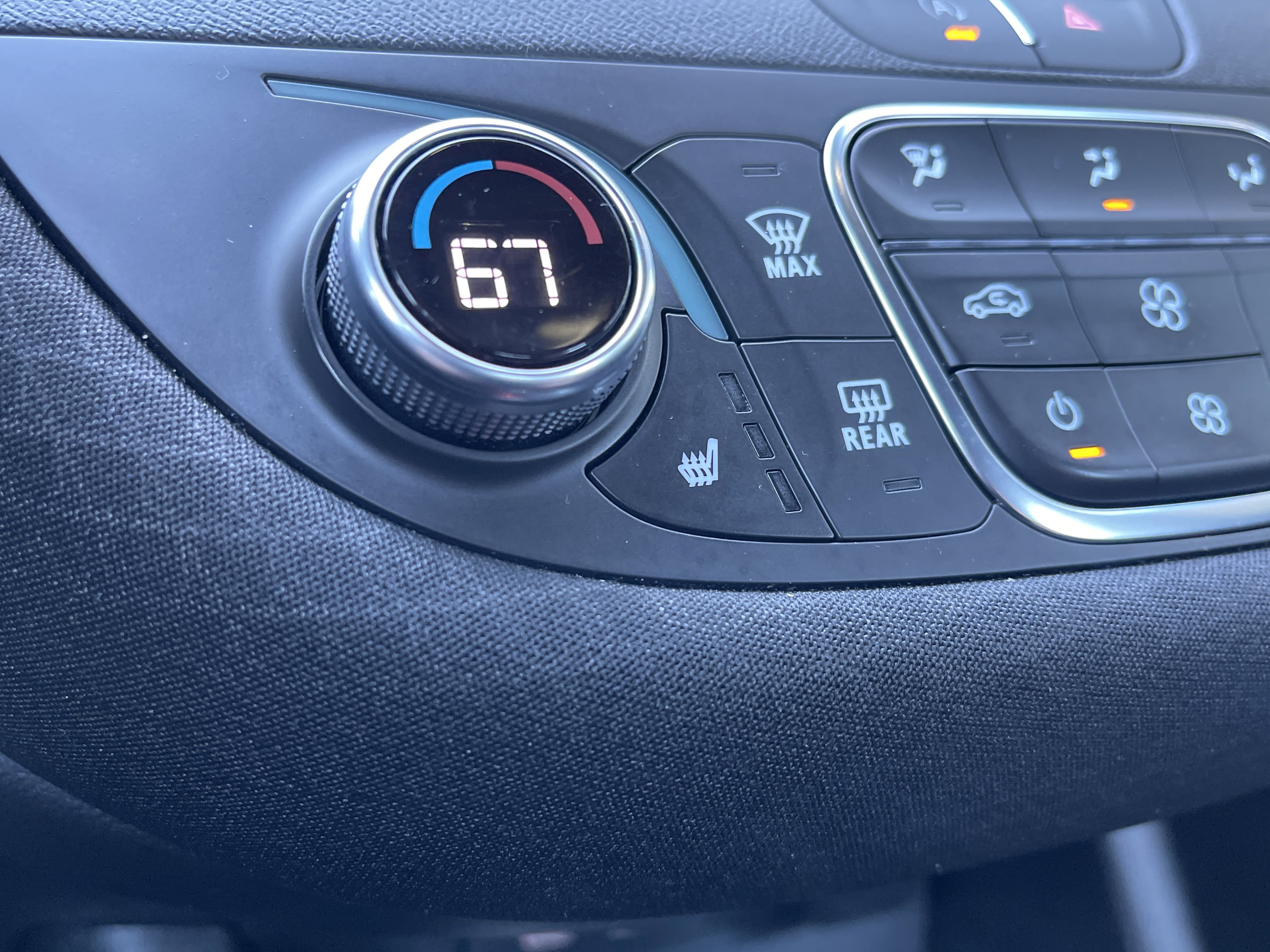 Used 2025 Chevrolet Malibu LT image 28