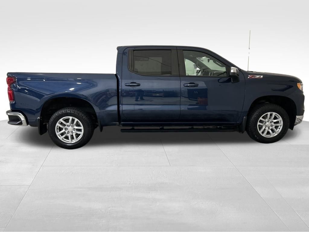 Used 2023 Chevrolet Silverado 1500 LT image 11