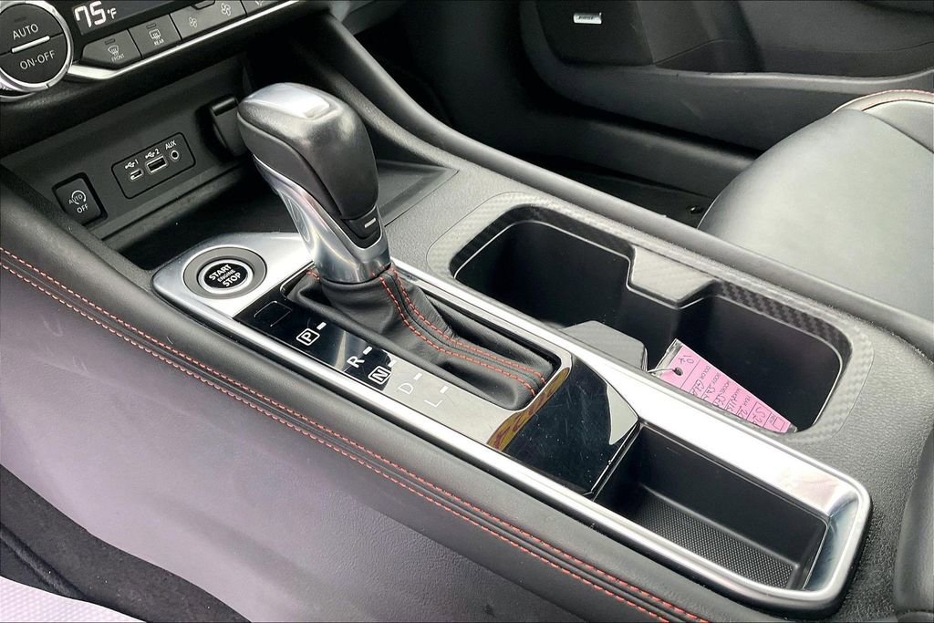 Used 2024 Nissan Sentra SR w/ SR Premium Package image 16