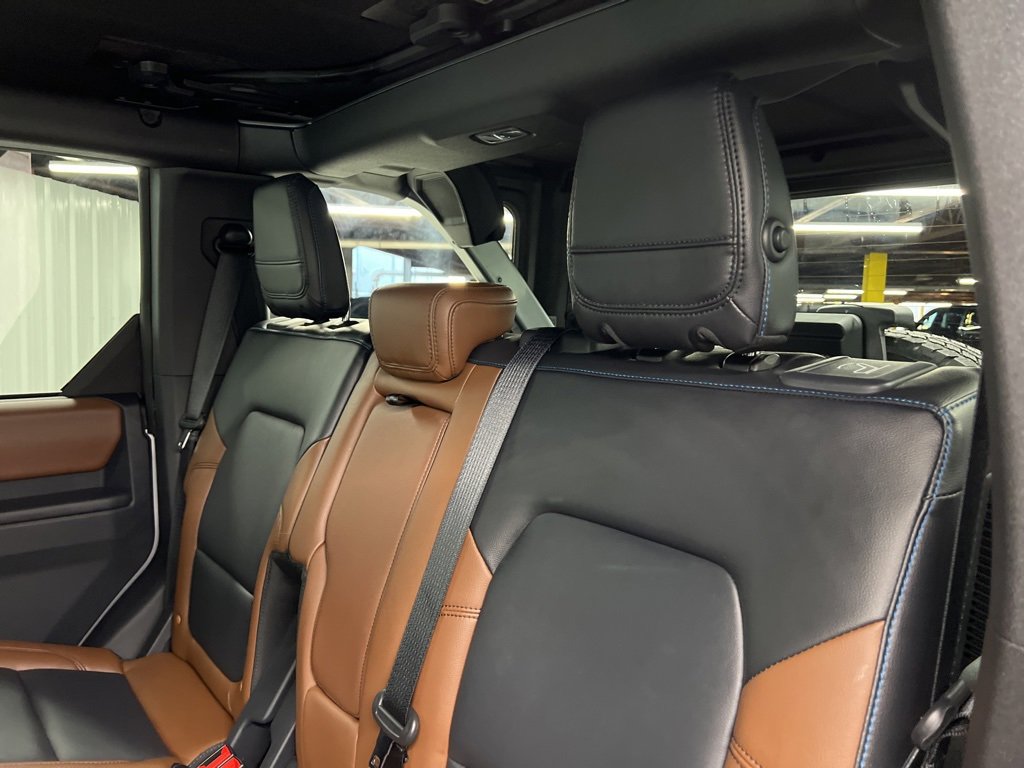 Used 2024 Ford Bronco Outer Banks image 13