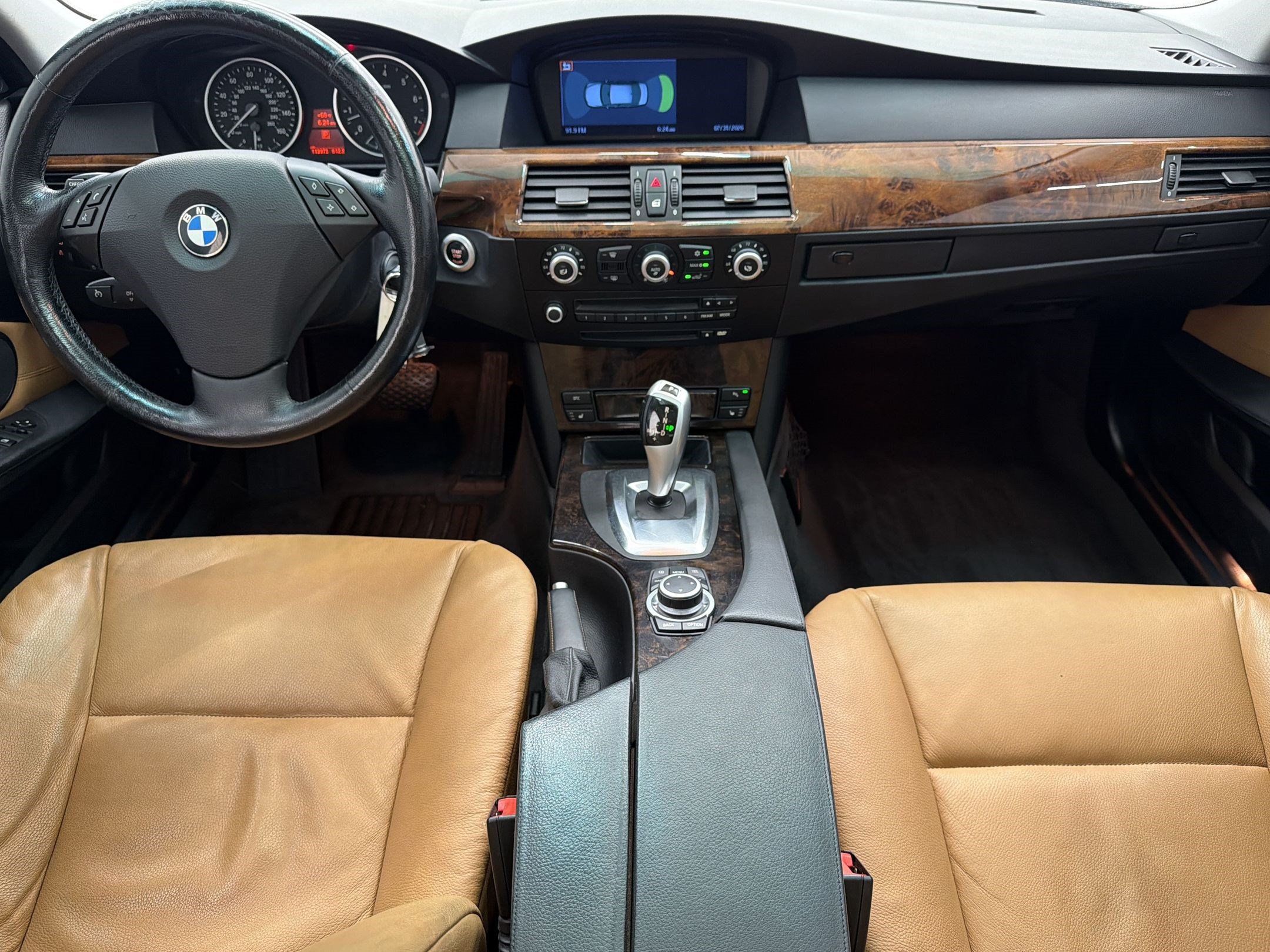 Used 2009 BMW 528i xDrive Sedan AWD/4WD image 14
