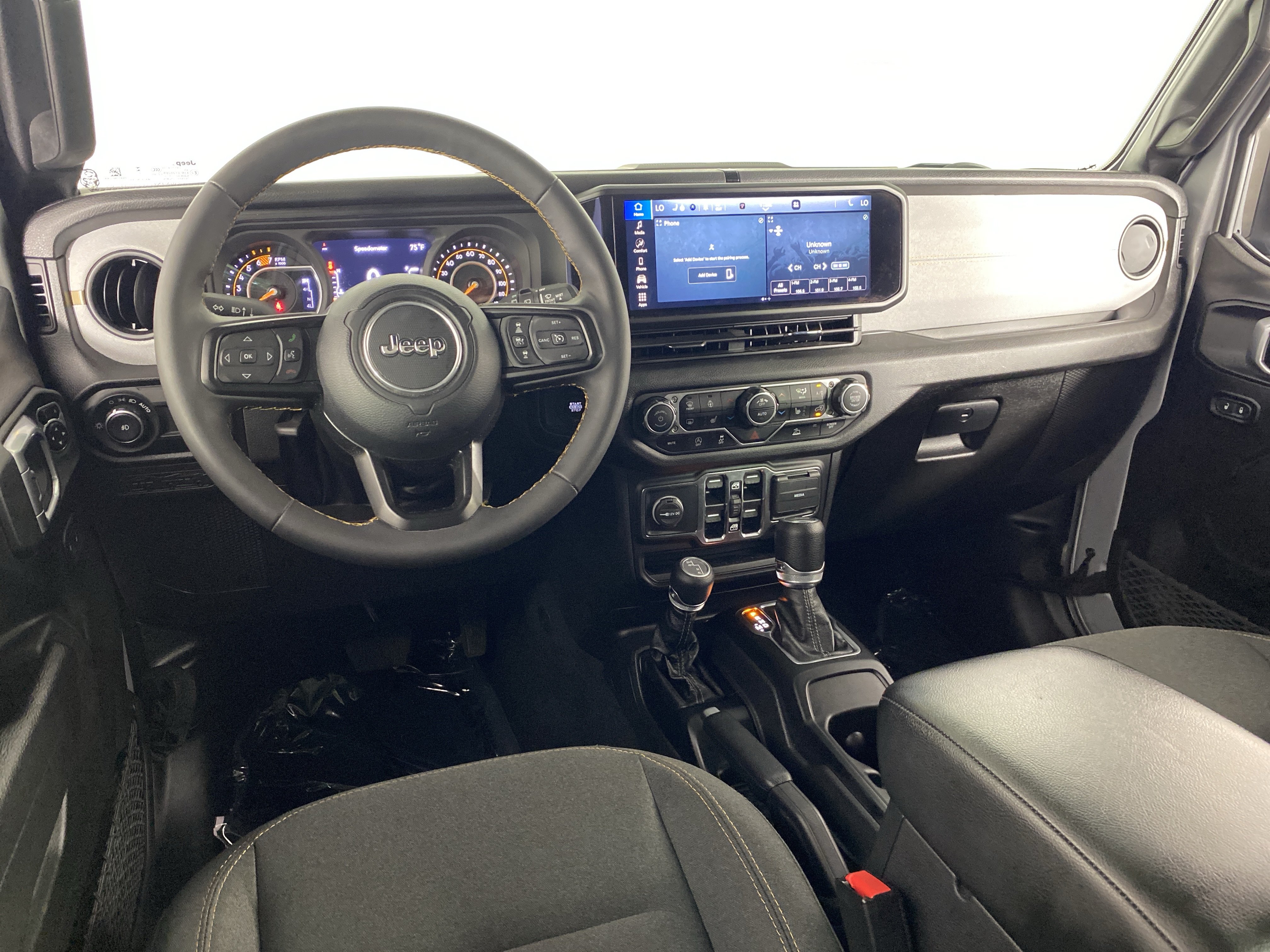 Used 2024 Jeep Wrangler Unlimited Sport AWD/4WD image 41