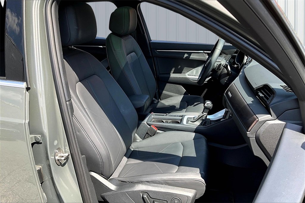 Certified 2025 Audi Q3 2.0T Premium Plus w/ Premium Plus Package image 29