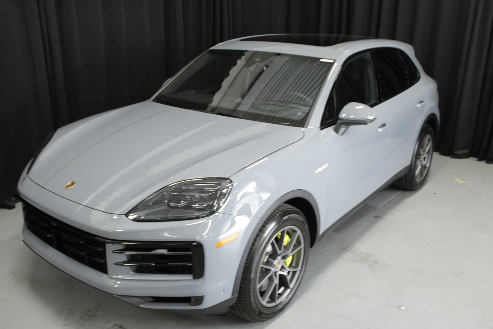 New 2026 Porsche Cayenne E-Hybrid AWD/4WD image 9