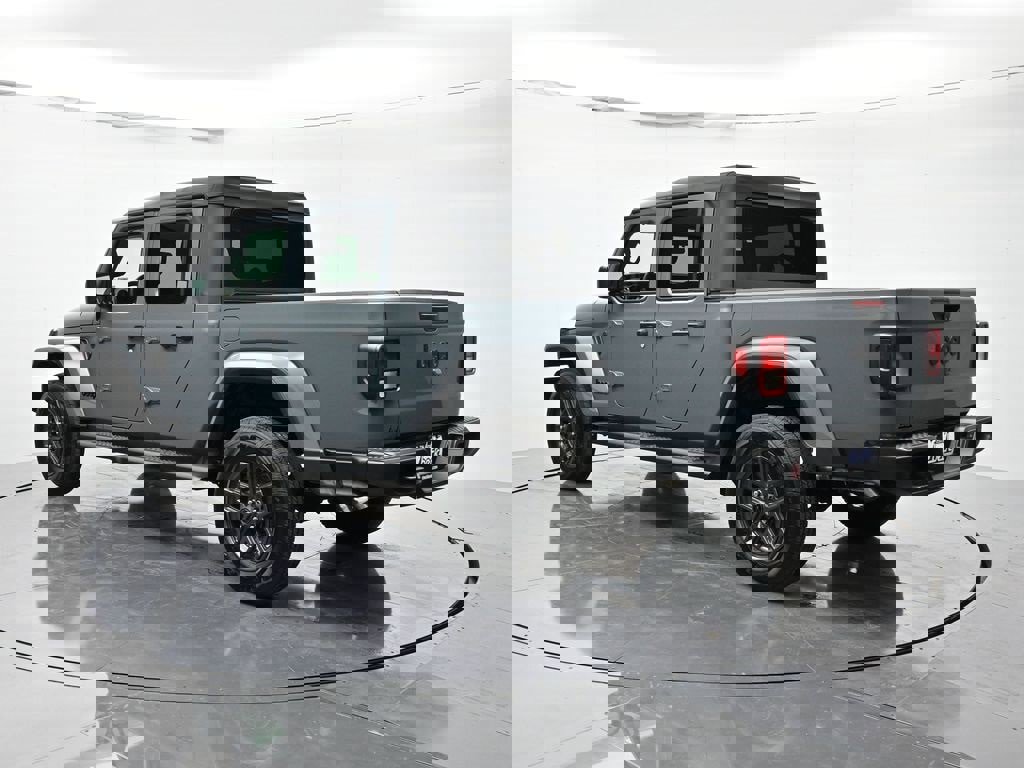 New 2026 Jeep Gladiator Sport image 8