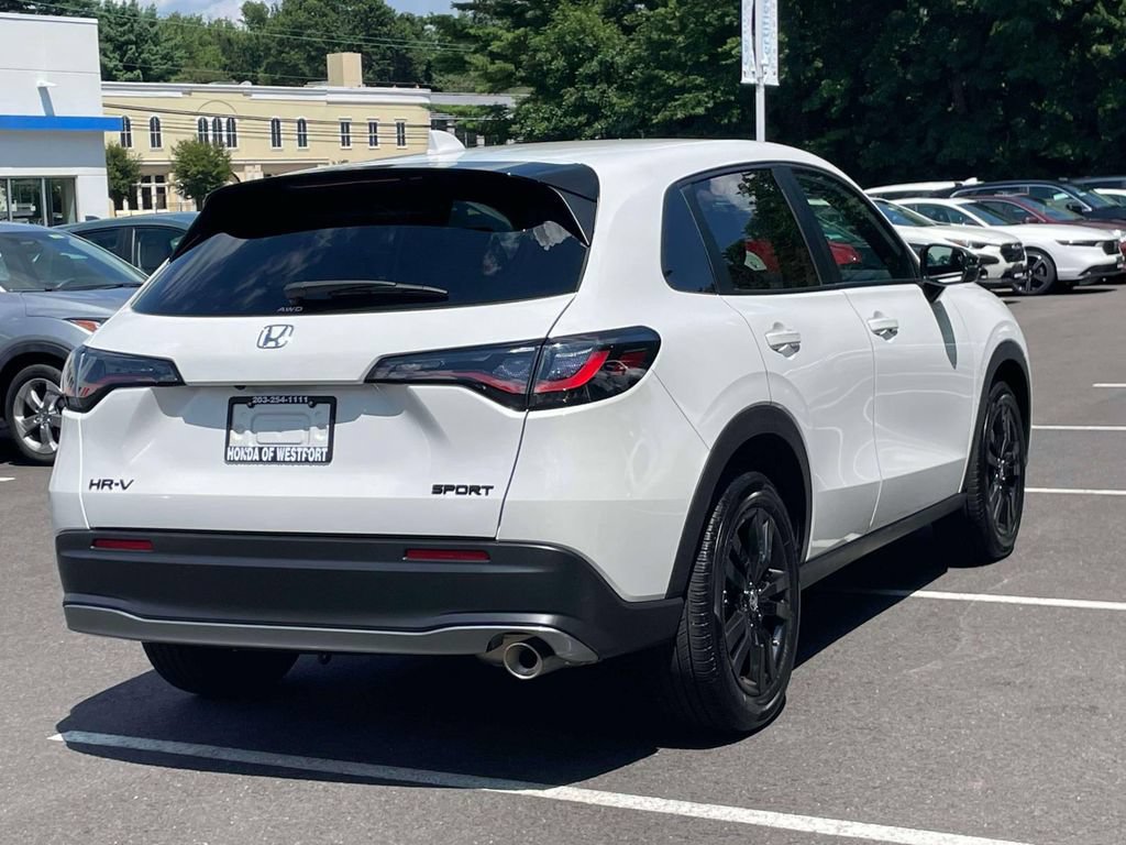 Used 2026 Honda HR-V Sport image 4