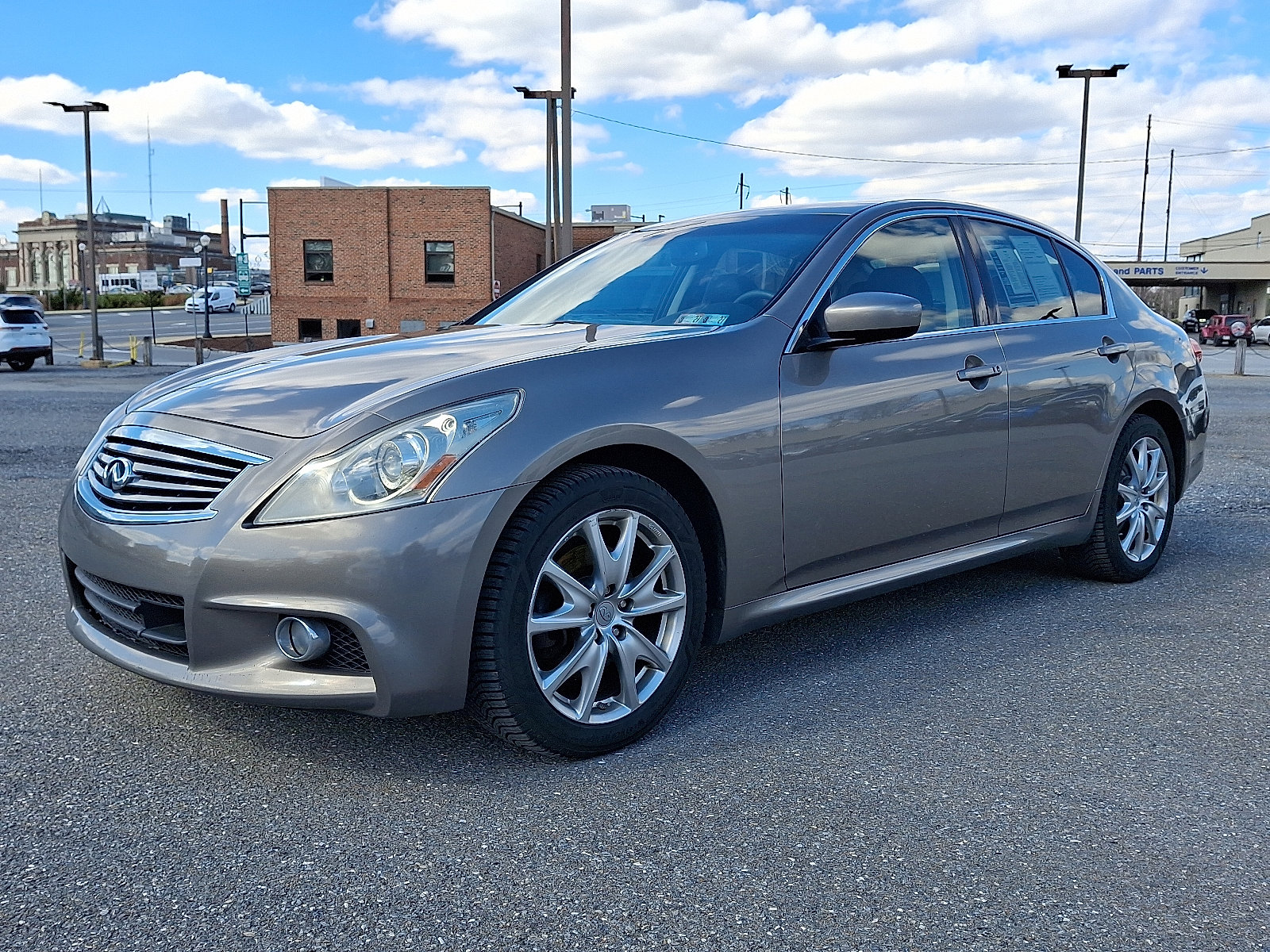 Used 2013 INFINITI G37 x w/ Premium Pkg AWD/4WD image 3