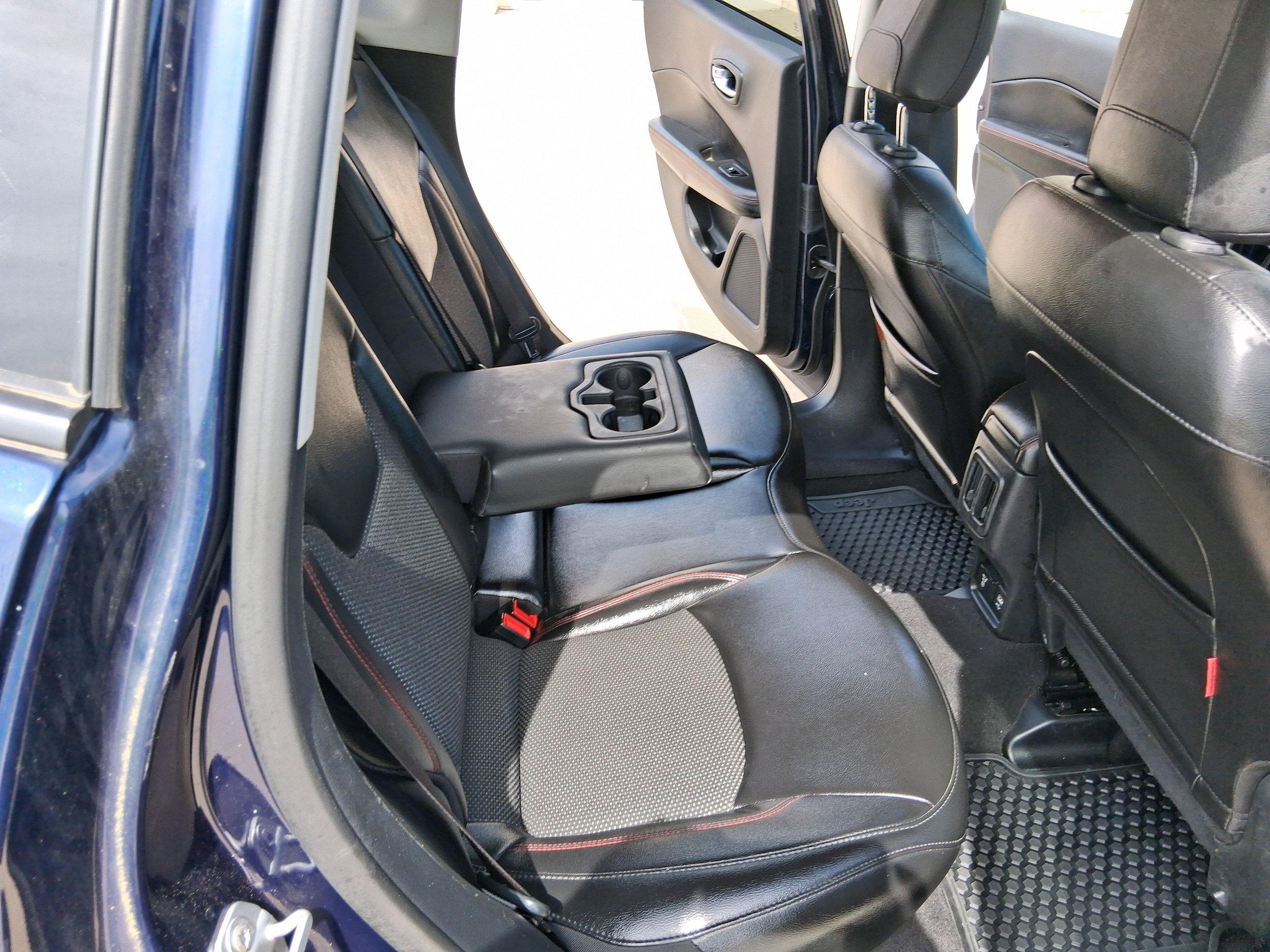 Used 2021 Jeep Compass Trailhawk AWD/4WD image 22