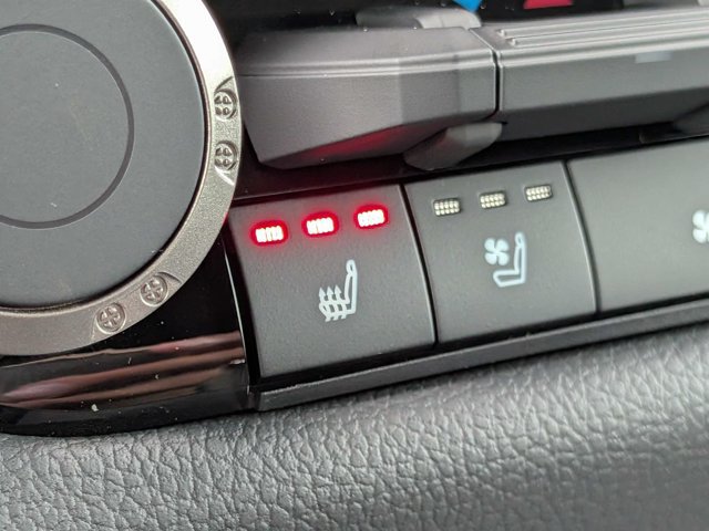 New 2026 Toyota Tundra Limited AWD/4WD image 23