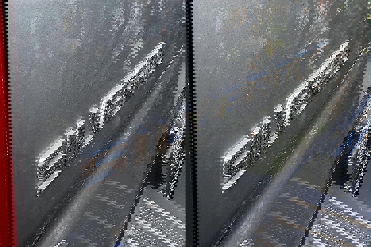 Certified 2024 Chevrolet Silverado 2500 High Country w/ Technology Package image 8